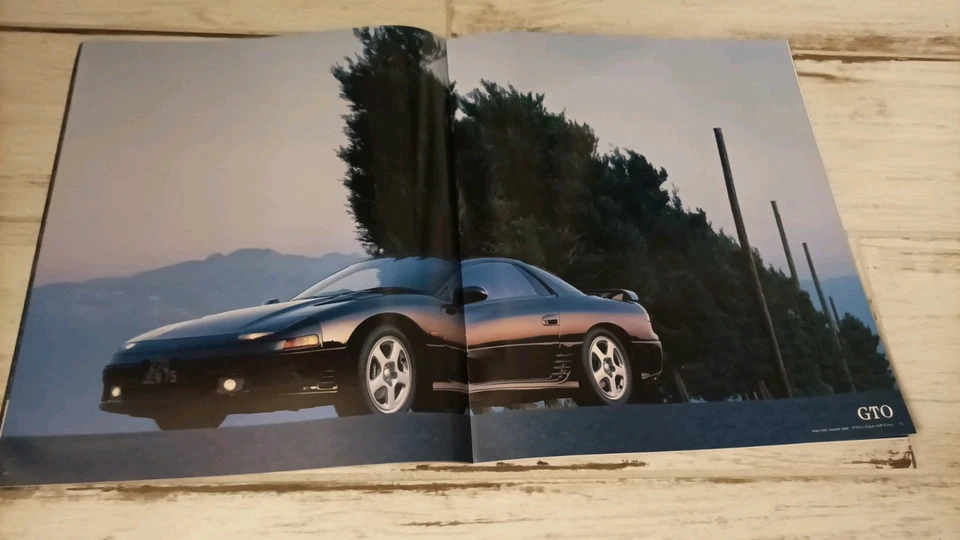 Catalogue / Brochure MITSUBISHI GTO (idem 3000 GT) 1992 - Photo 4/4