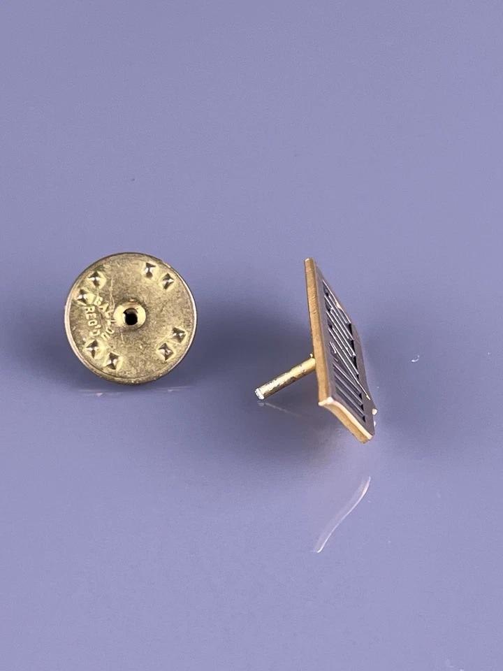 F-14 Tomcat 1000 Flight Hours Gold Filled Tie Tack Lapel Pin Aircraft Jet VTG - Image 2 of 4