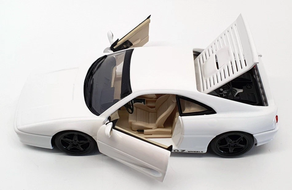 UT Models 1/18 Scale 251121W - Ferrari 355 - REWORKED White - Image 3 of 4