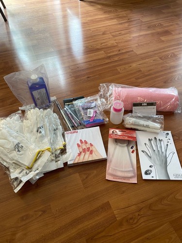 Nagelmodellage Set über 90 Teile