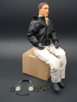 Warbird Pilots Scale-Pilot Zivil Black Jacket 1:4,5/1:4