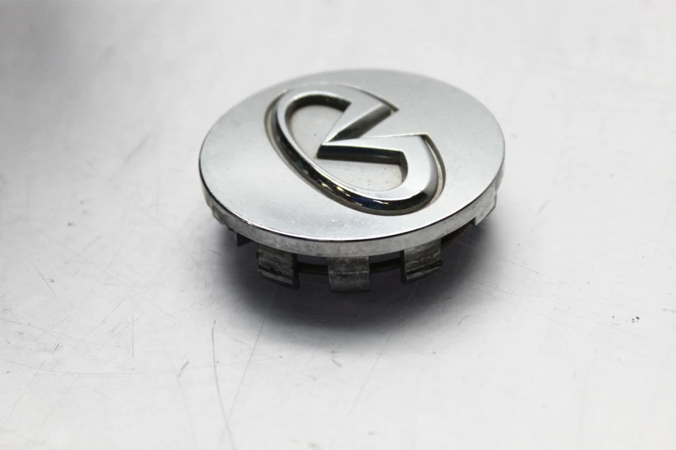 Infiniti G35 G37 2003-20015 tapa central de rueda cromada única OEM P7793 Foto 4 de 4