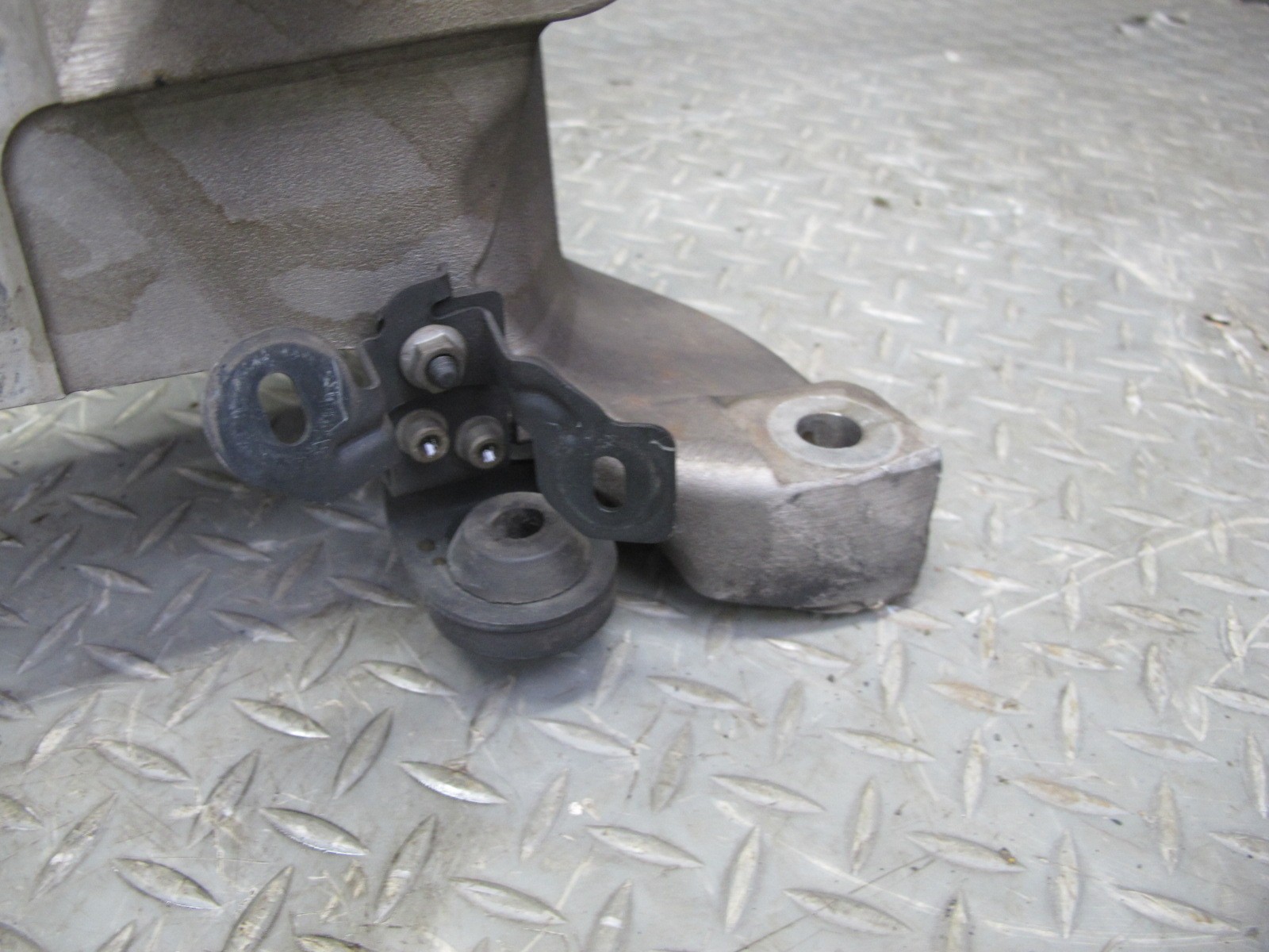 2014-2020 MASERATI GHIBLI M157 SQ4 AWD FRONT SUBFRAME CROSSMEMBER CARRIER