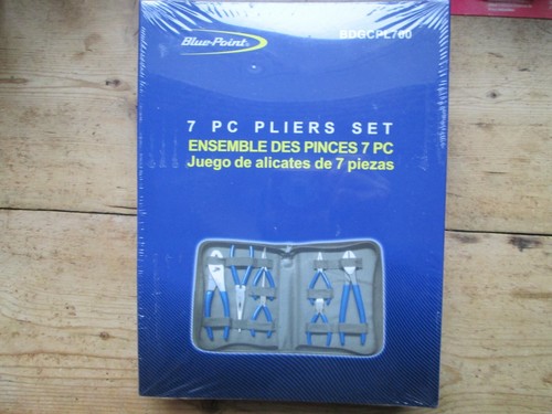 BLUE POINT SET PINZE NUOVE PREMIUM 7 PZ CON CUSTODIA PULITA NUOVA E SIGILLATA - Foto 2 di 5