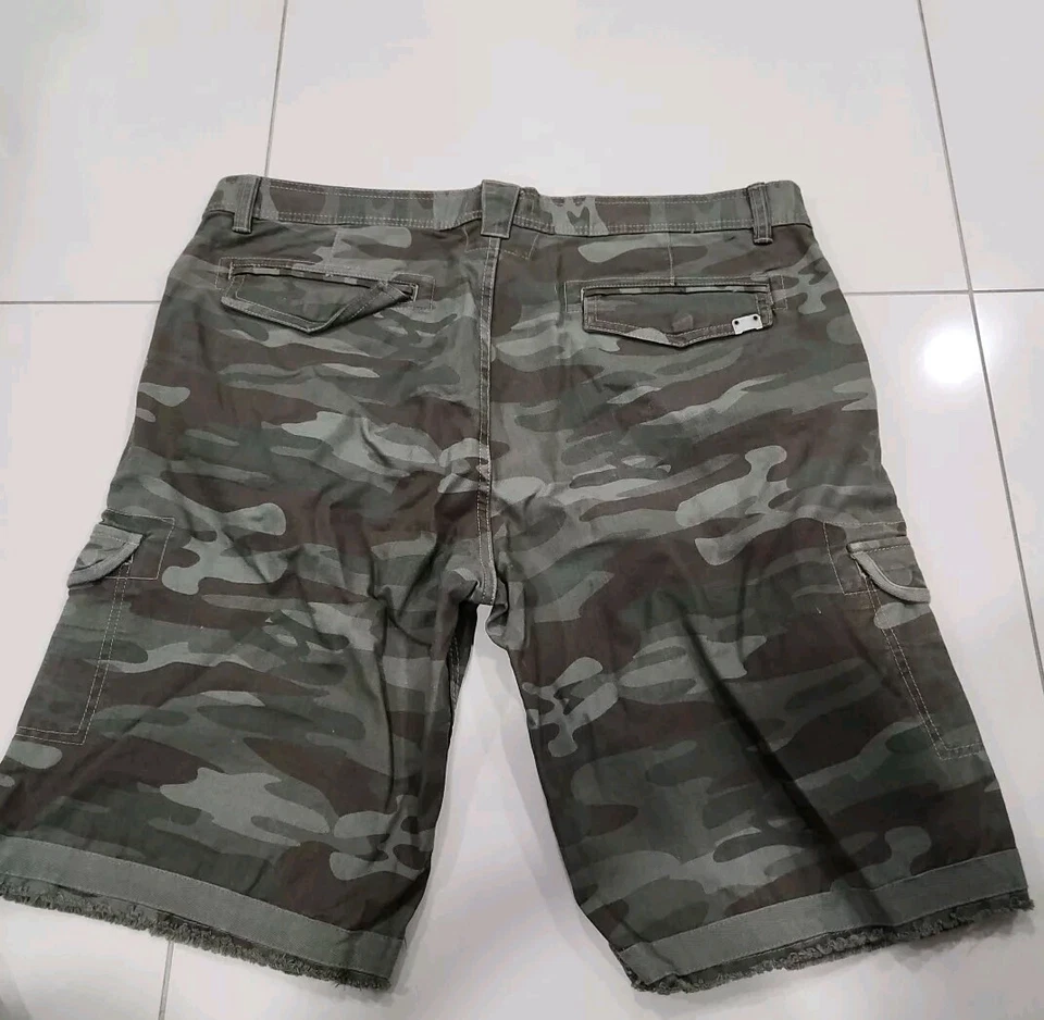 Pantalones Cortos Buffalo David Bitton Jean Cargo Camuflados 38 Foto 2 de 2