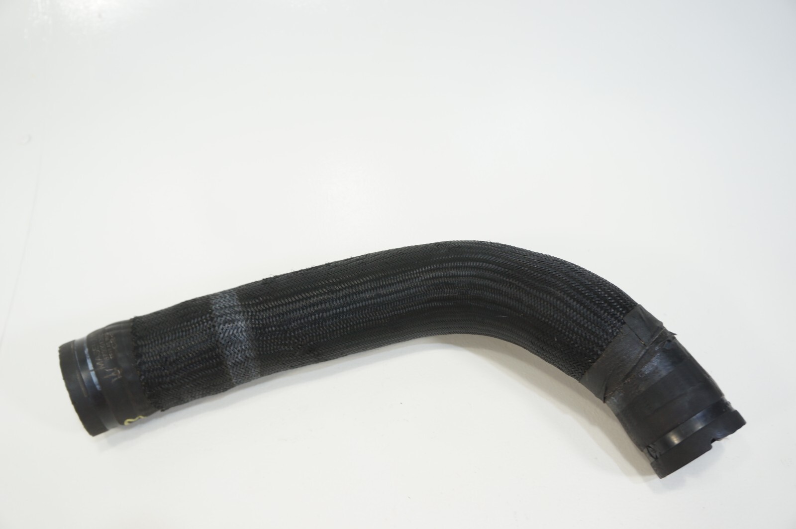 14-2017 Maserati Ghibli 3.0L M157 intercooler left air inlet hose pipe