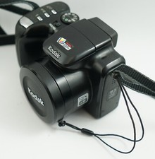 Kodak EasyShare Z712 IS 7.1 Megapixel Digital Camera