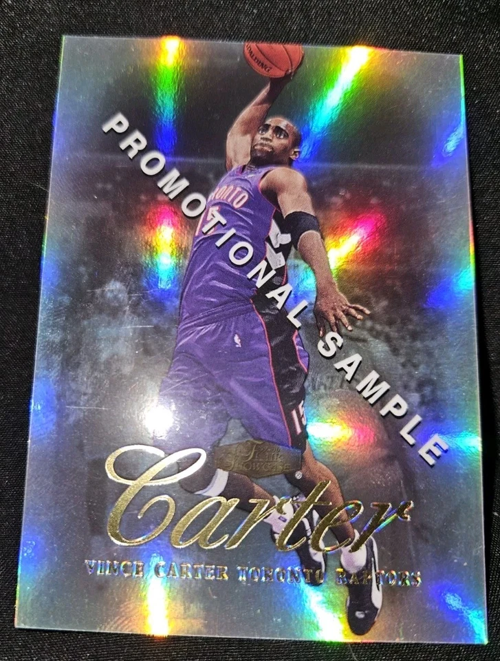 Vince Carter Refractor 2000 Fleer Card #1! Controle remoto em estado perfeito muito raro!! - Imagem 4 de 4
