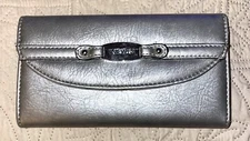 NINE WEST Clutch Wallet Silver Textured Faux Leather TriFold • Discounted! • NEW