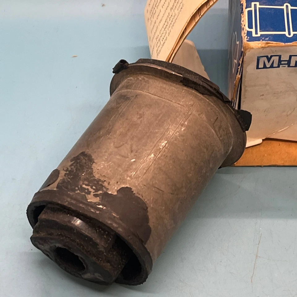 Новое из старых запасов крепление двигателя MM2307 для винтажного Chrysler Dodge Plymouth - Изображение 2 из 2