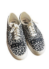 M Size 8/W Size 10 - Comme des Garçons x Van...