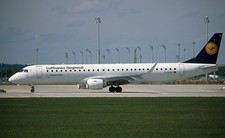 MO1604   Aircraftslide/Dia   Lufthansa Regional   ERJ-195LR   D-AEBE  "not cut"