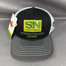 NWT John Deere SN Partners SYDENSTRICKER NOBBE Mesh Snapback Curved Bill Hat Cap