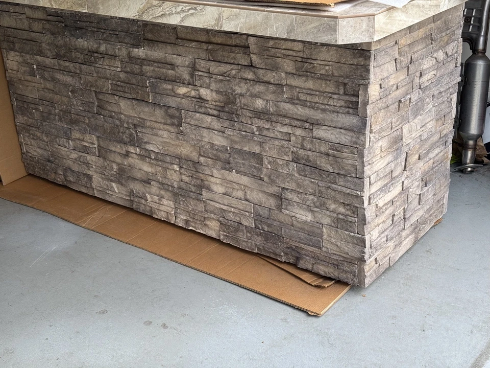 Cal Flame 83.5'' 3 Isla Parrilla Barbacoa con 4 Quemadores Parrilla y Refrigerador Foto 2 de 2