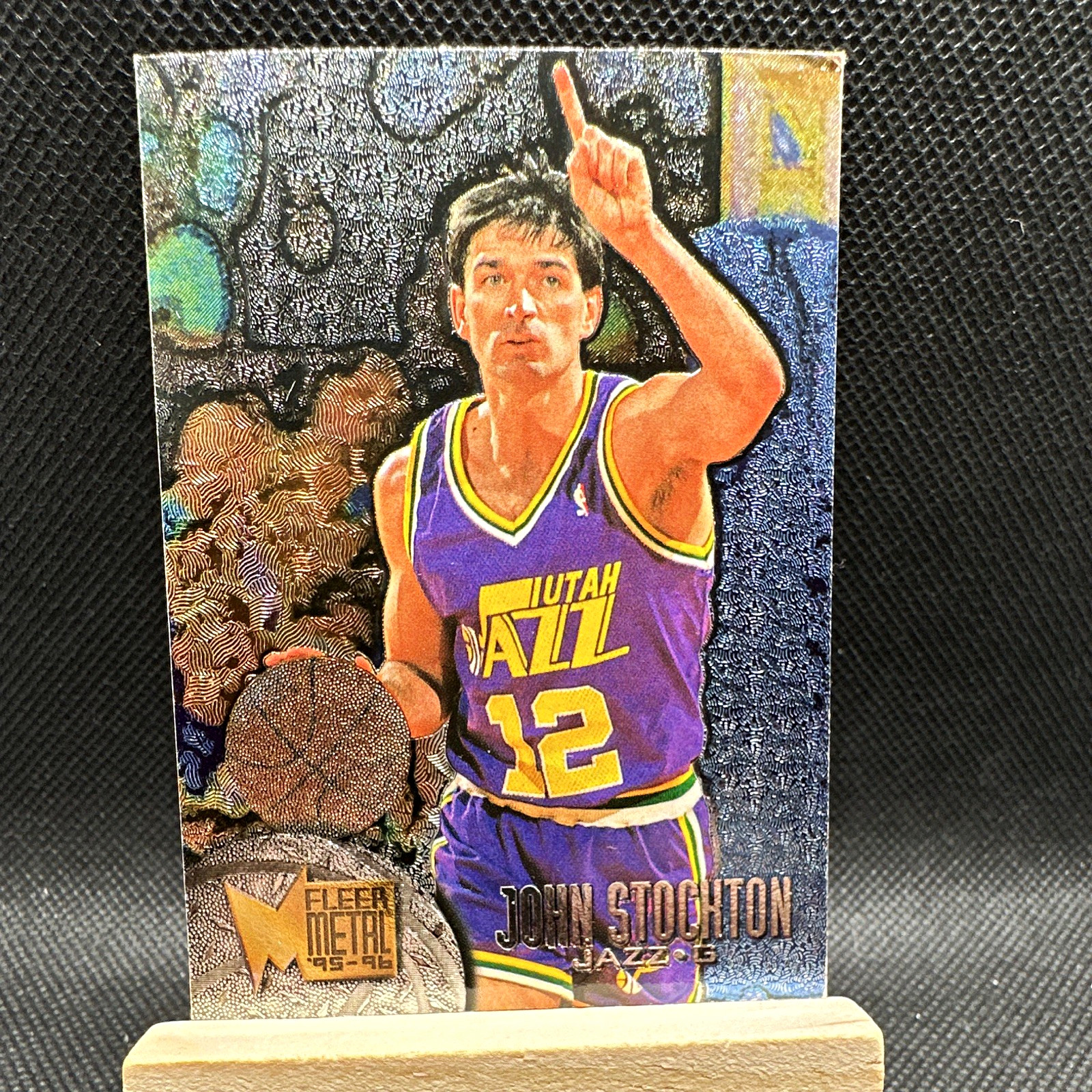 Fleer Metal 1995-96 John Stockton Utah Jazz #111 Base Set Trading Card