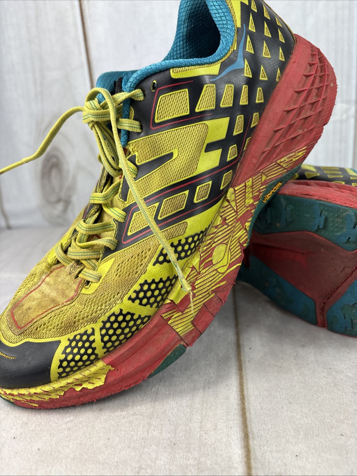 Hoka Speed Goat 2 Miles Men's Size 11 Running Shoes Athletic Sneakers thumbnail 2