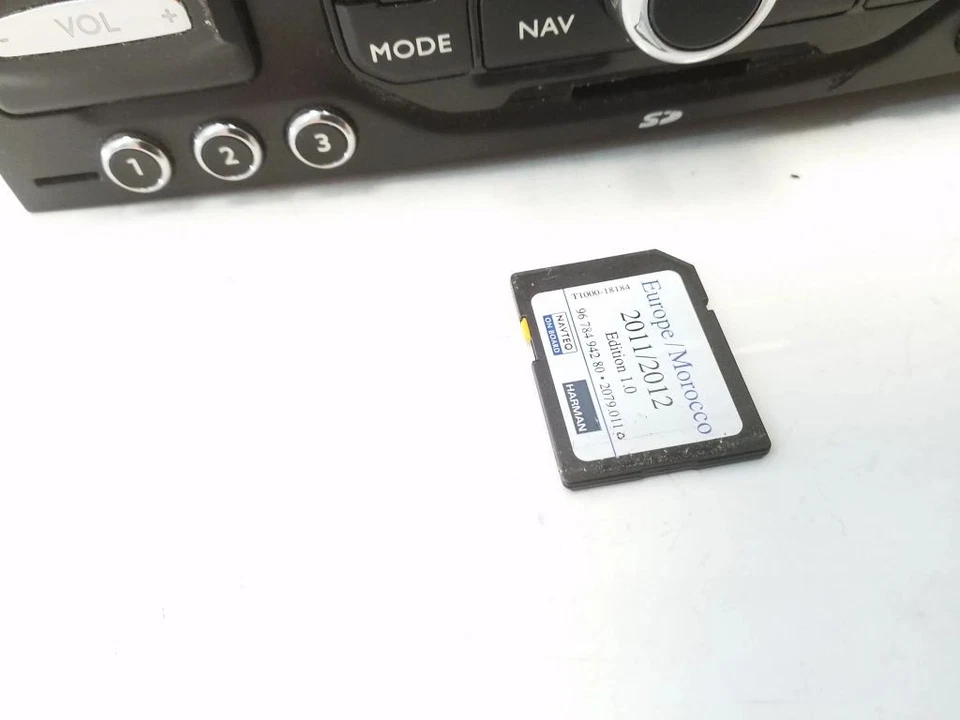 Peugeot 3008 I 2010 Radio / Reproductor de CD / Reproductor de DVD / Navegación BOS88486 Foto 4 de 4