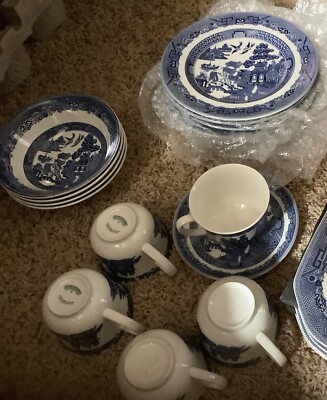 Johnson Bros blue willow, 20 pc, England/other, READ
