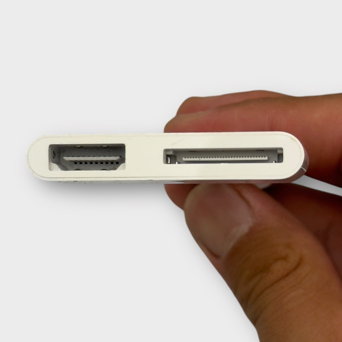 Apple -  専用 100% Genuine OEM Apple 30-Pin To Digital AV Adapter New in