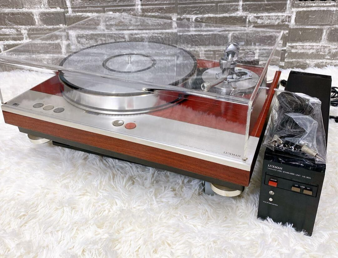 LUXMAN PD-310 Turntable with SME3009 Tonearm & Luxman Suction Unit 