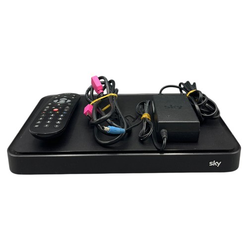Sky Humax ESd-160C Sky Q Kabel Receiver 1TB Festplatte Fernbedienung UltraHD TV - Bild 6 von 11