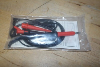 VPS121 1:1 Voltage Probe Set fluke red