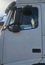 Volvo FH480 Door Passenger Left Side BREAKING FH 480 Truck Tractor YEAR 2008