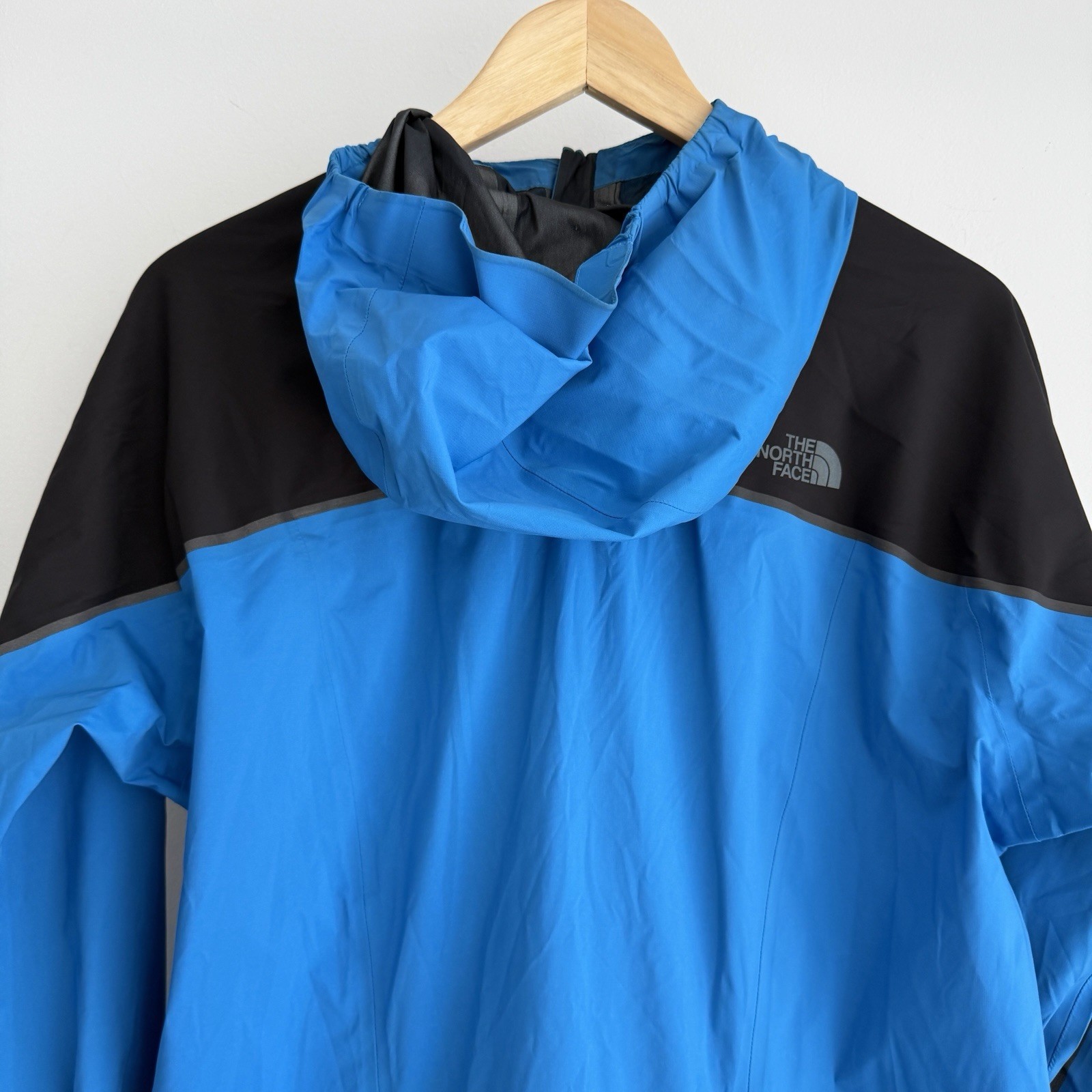 The North Face Flight Series Futurelight Jacket Men Medium Blue Black Waterproof image 3