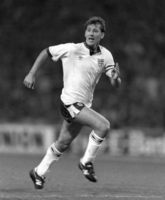 1988 W/C Group Two Qualifying England v Sweden Bryan Robson of Eng- Old Photo