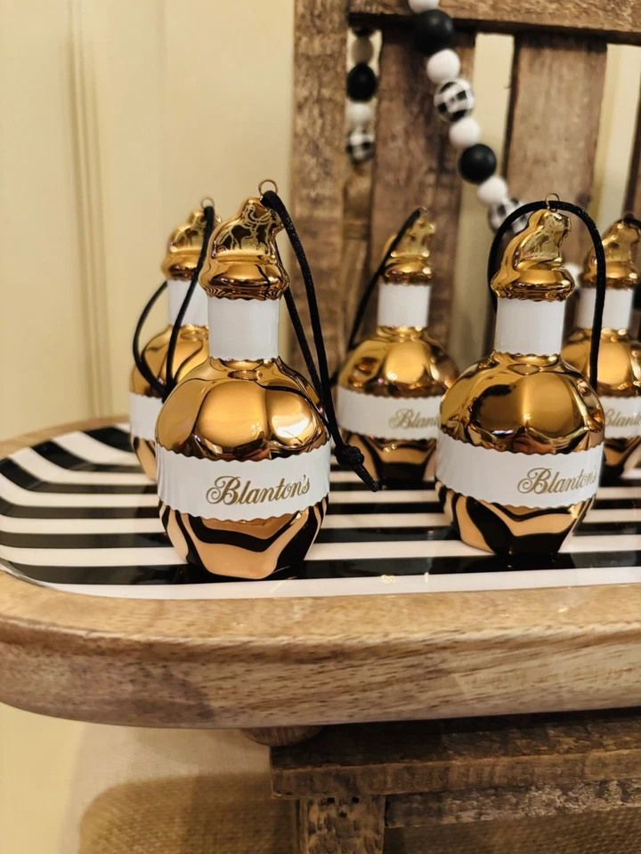 Nuevo Juego de Adornos Temáticos Botella Blanton’s Dorado Edición Limitada (Raro) Difícil de Encontrar Foto 4 de 4