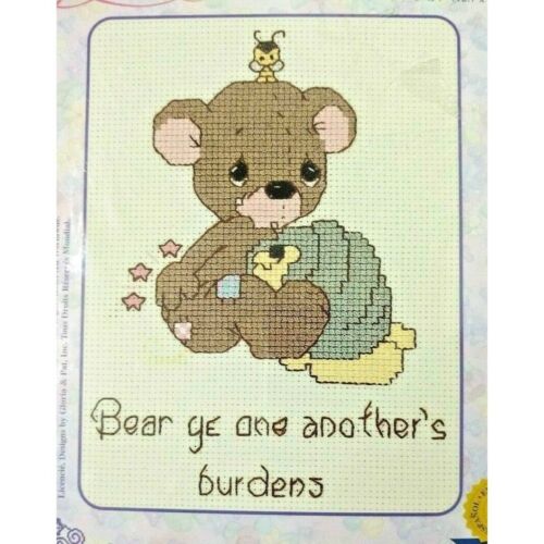 Precious Moments Counted Cross Stitch Kit 131-94 Bear Ye One Another's Burdens - 第 1/4 張圖片