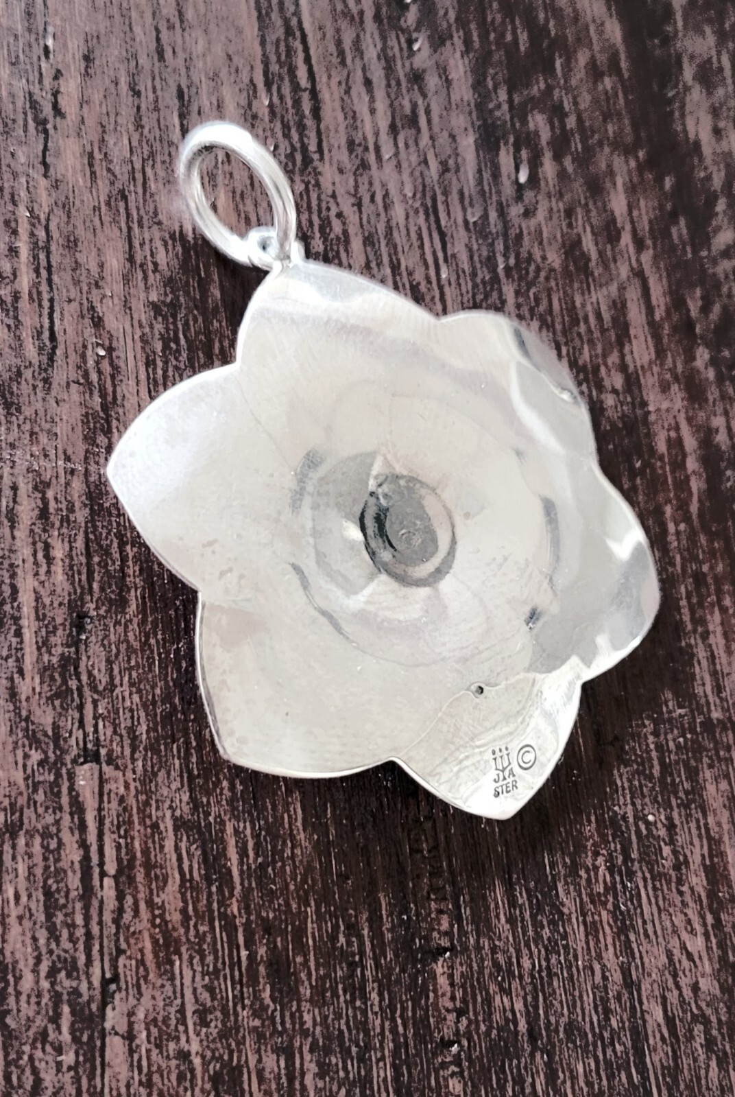 Retired James Avery Flower Pendant Sterling Silver Gem