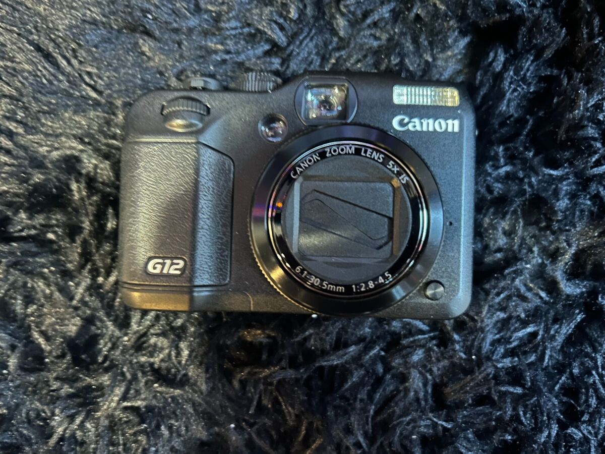 Canon PowerShot G12 10.0MP Digital Camera - Black for sale Canon PowerShot G12 10.0MP Digital Camera - Black for sale