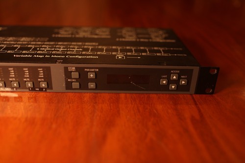 JBL DSC260 Controller di sistema digitale - Foto 3 di 7