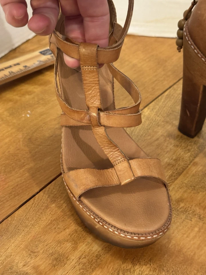 Womens UGG Nalima Natural Leather Platform Heels US 8 - Image 2 of 4