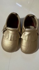 Baby Girl s Moccasin Crib Shoes Size 6-9 Months Metallic Gold Fringe bling