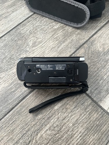 JVC Everio GZ-EX310BU HD Camcorder With Case/Charger & SD Card - Picture 5 of 7