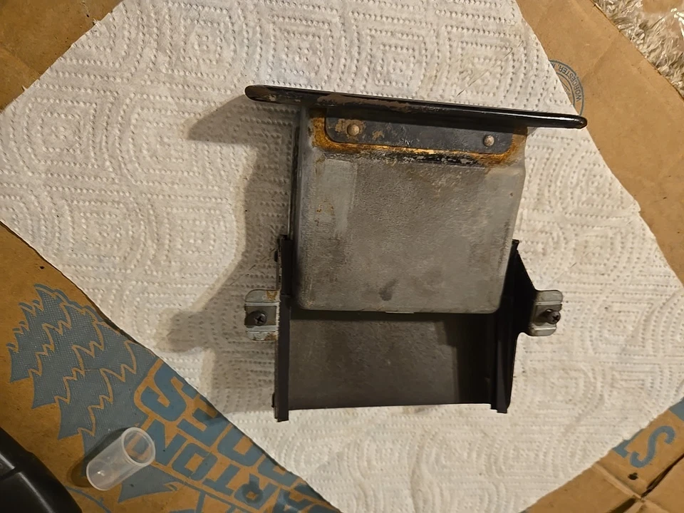 Chevy Truck C10 C20 Blazer 1967 1972 AshTray camioneta negra Ash Try OEM GMC Truck Foto 4 de 4