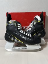 CCM Tacks AS-560 Ice Hockey Skates Intermediate Size 4 Regular Black Youth