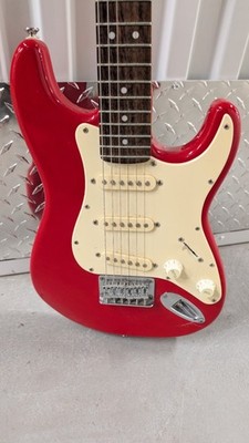 fender squier mini electric guitar