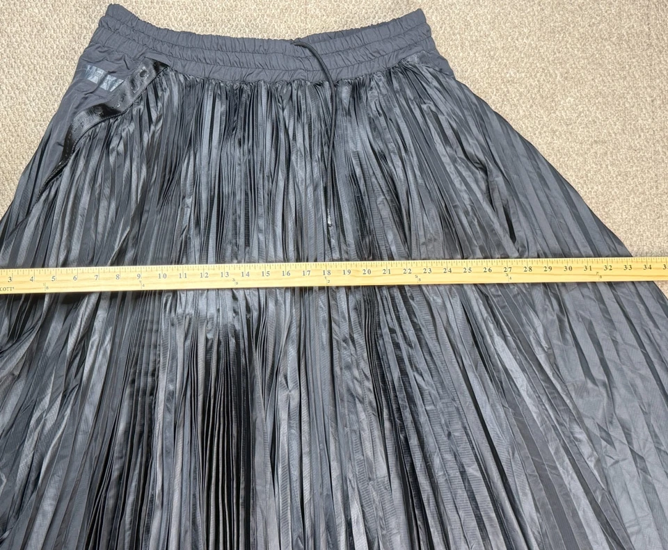 Nike Sacai S#CV5713 Women's Black Pleated Side Snap Button Skirt Size XL - Image 4 of 4