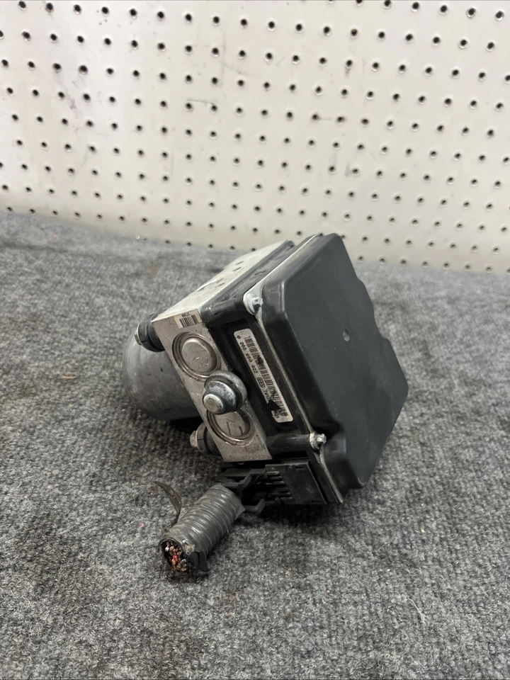 ✅❗️2008-2009 Pontiac G8 GT OEM ABS Brake Control Module Pump 6.0L 92203488 - Image 4 of 4