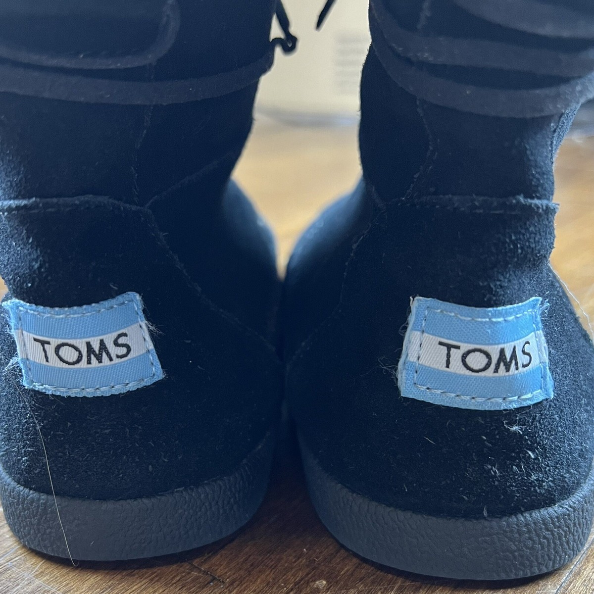 Toms Nepal Women’s Black Suede Faux Fur Lined Aztec Trim Moccasin Boots  Size - Main Image