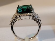 Sterling Silver and Lab Created Emerald Ring Size 6 box