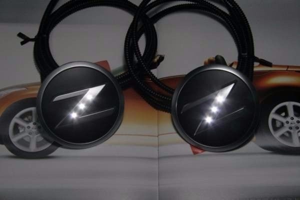 Nissan Z33 350Z OEM Front Side Fender Custom Emblem W/ White LED
