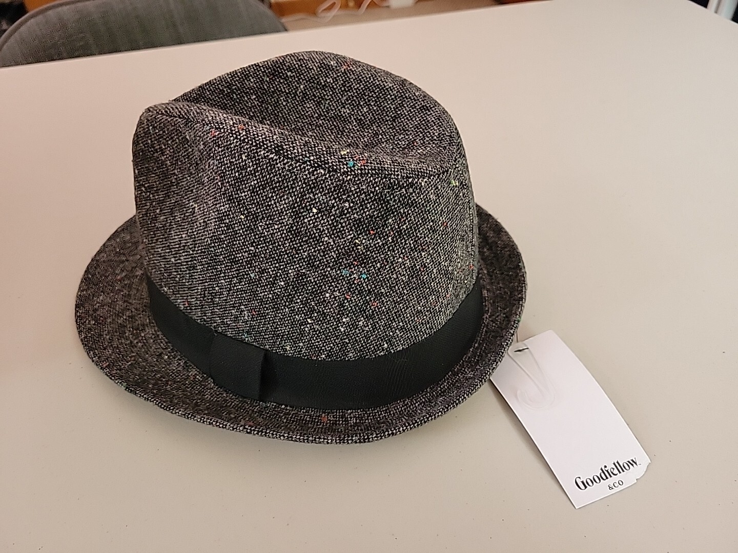 Gray Speckled Fedora Hat with Multicolor Accents  -image