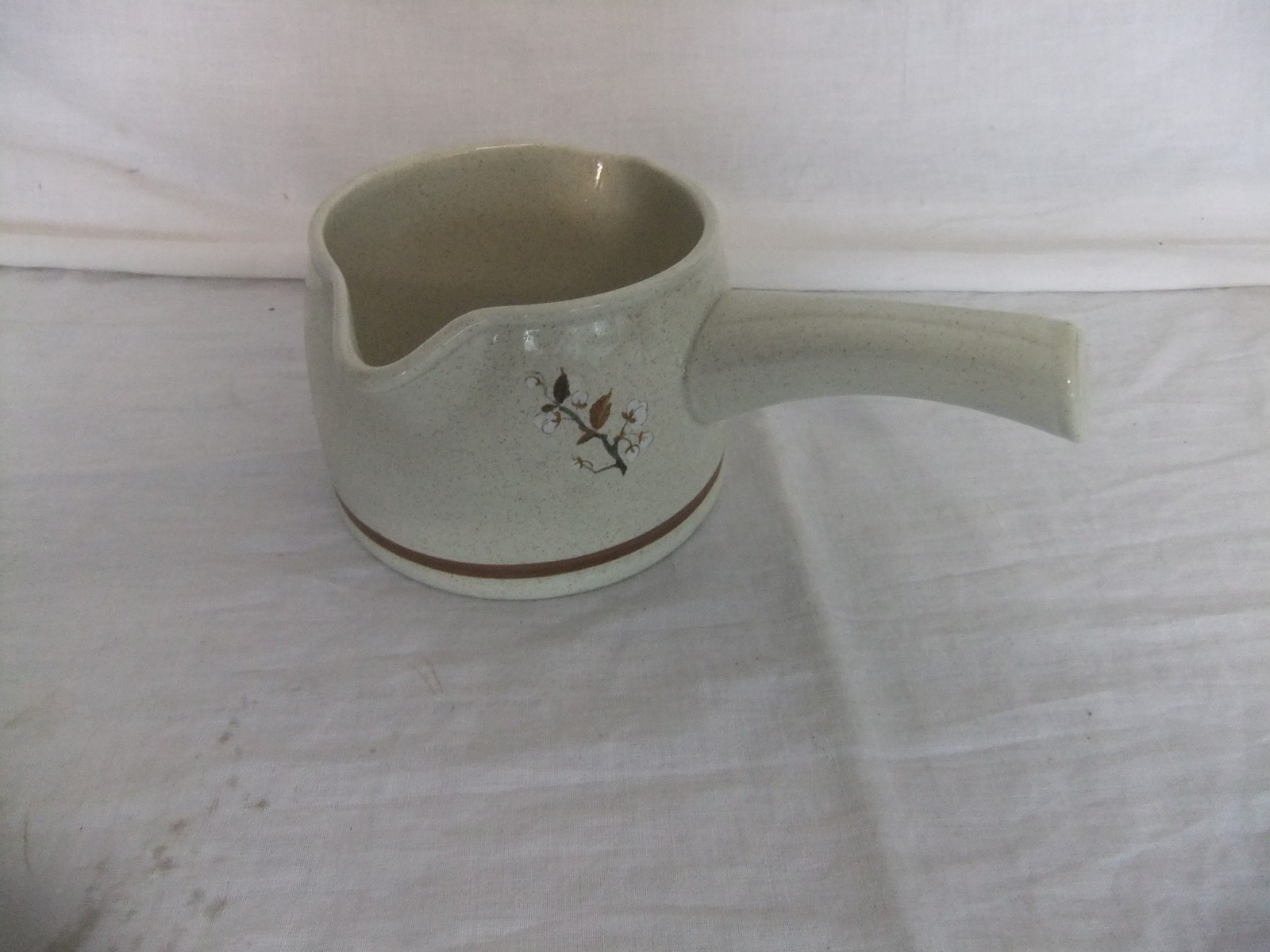 Pottery Royal Doulton Wild Cherry (1979) dishwasher safe tableware