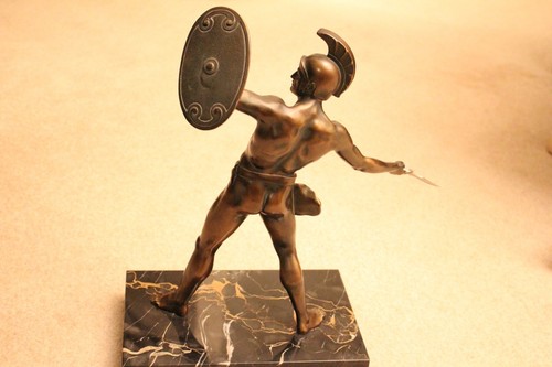 Statua in bronzo del soldato romano su base di marmo - realizzata in Germania da H.J. Rieder - Foto 2 di 10