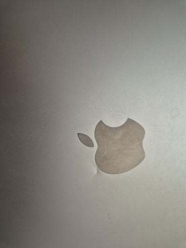 MacBook Air 15 Inch 2023 With Apple M2 Chip Starlight 8GB RAM 256GB SSD (A2941) - Afbeelding 7 van 10