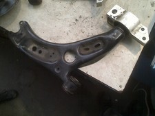 Triangle de suspension Volkswagen PASSAT